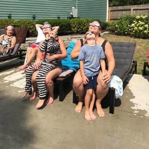 Meet your Posher, Danielle